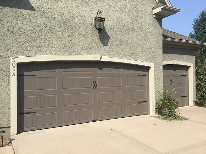 Contractor A1 Garage Door Service in Edmond OK