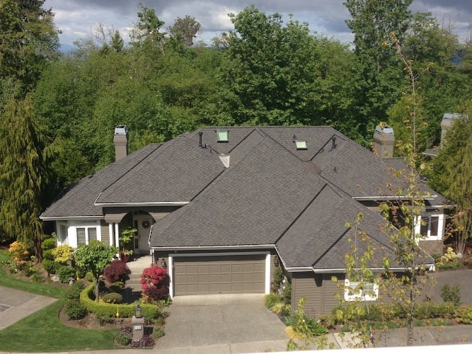 Contractor Axis Roof and Gutter, Inc. in Arlington WA