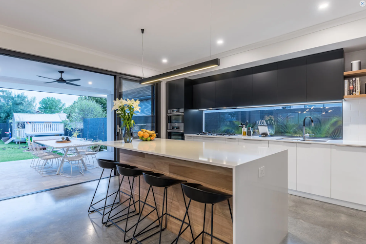 Contractor Master Tops in Willetton WA