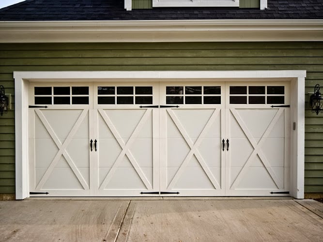 Contractor Garage Door Company of Southeastern Ontario in Belleville ON