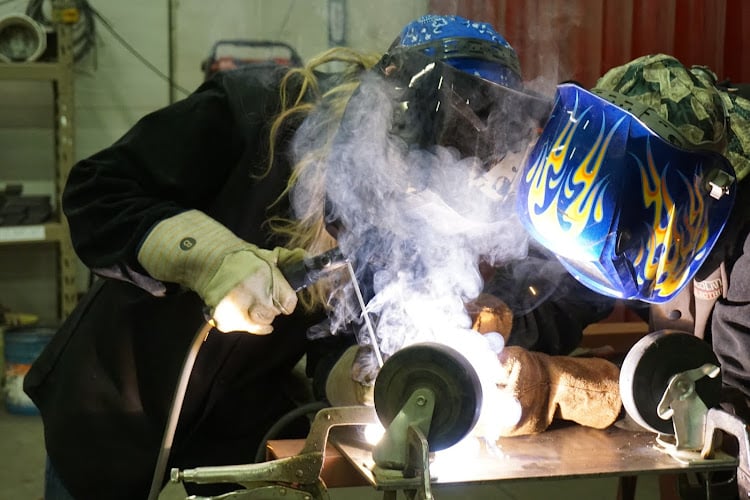 Contractor Lynnes Welding Training in Bismarck ND