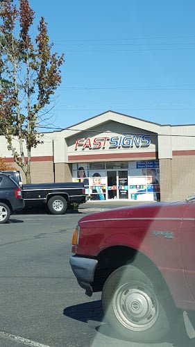 Contractor FASTSIGNS in Portland OR