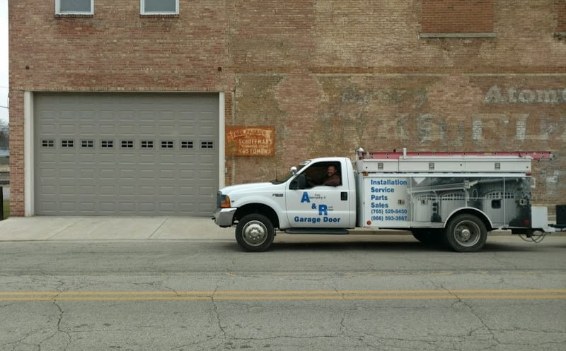 Contractor A & R Garage Door in New Castle IN