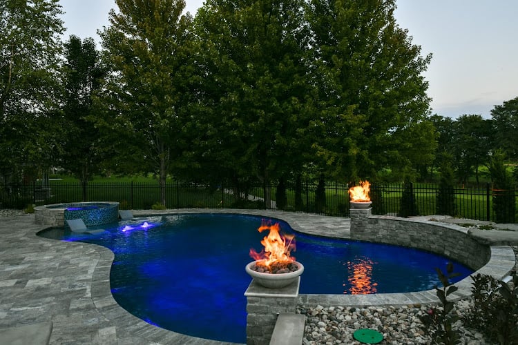 Contractor Clearwater Pools & Spas, LLC in Leavenworth KS