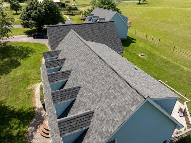 Contractor Diamond State Roofing and Restoration in Townsend DE