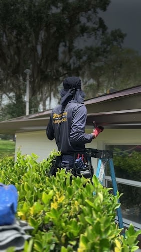 Contractor GutterWorks Services Inc in Orlando FL