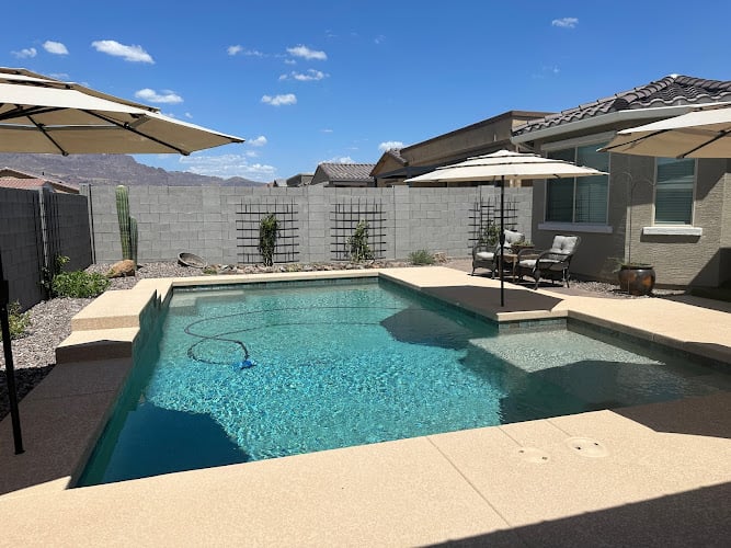 Contractor Dolphin Pools Gilbert in Gilbert AZ