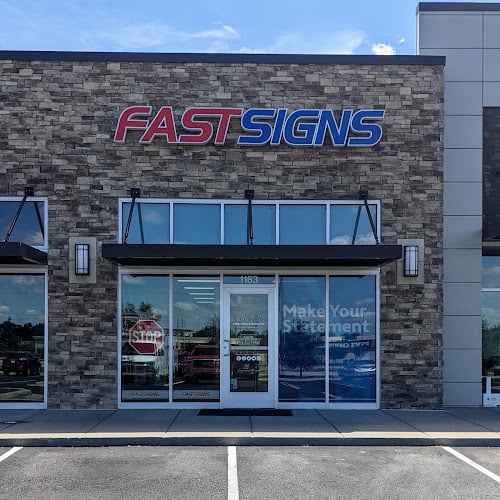 Contractor FASTSIGNS in Lee's Summit MO