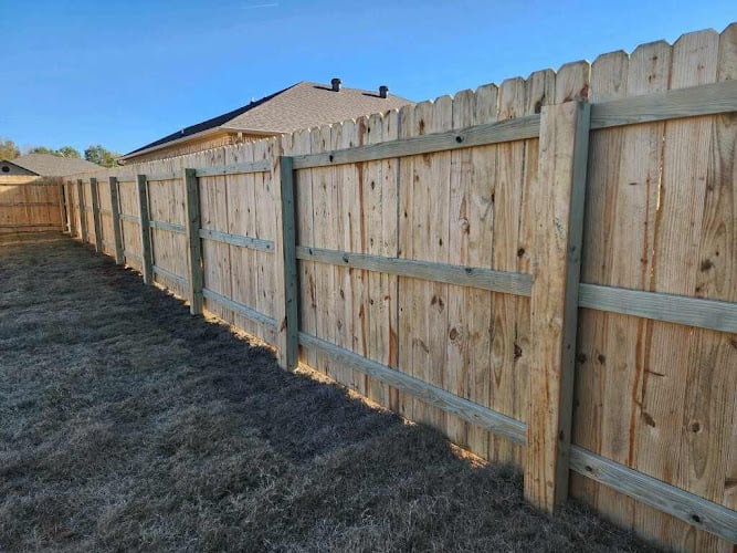 Bee Fencing and Decks