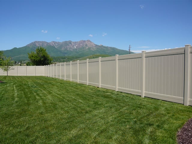 Contractor Alpha Fence Company in Riverside CA