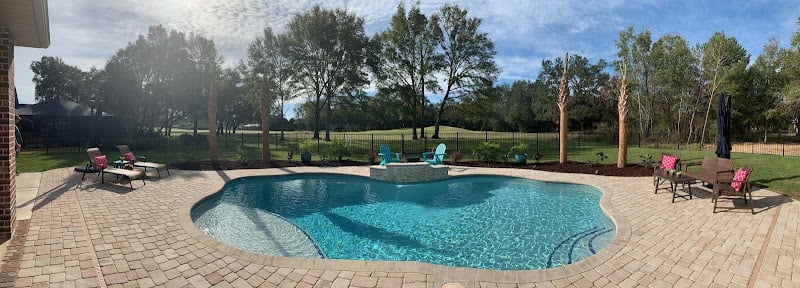 Contractor Blue Haven Pools & Spas in Freeport FL