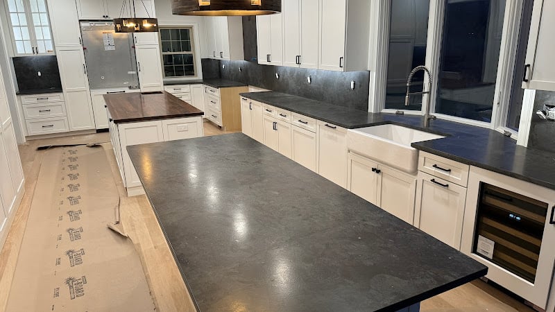 Stone Lab Surfaces LLC