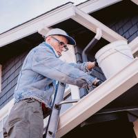 Crystal Panes Window and Gutter Cleaning