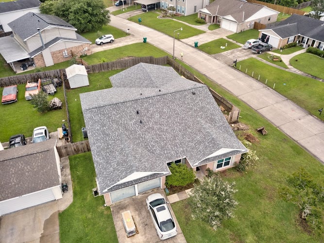 Contractor Coastal Roofing in Picayune MS