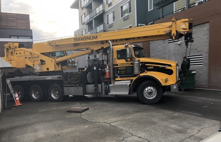 Contractor Barnhart Crane & Rigging - Magnum Cranes in Kent WA