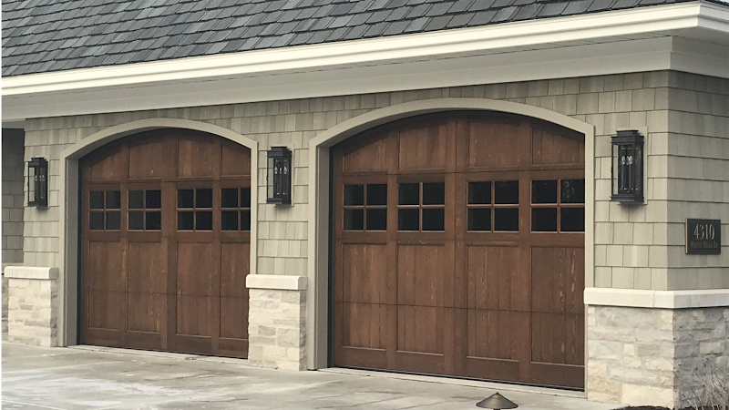 Contractor American Overhead Door in Appleton WI