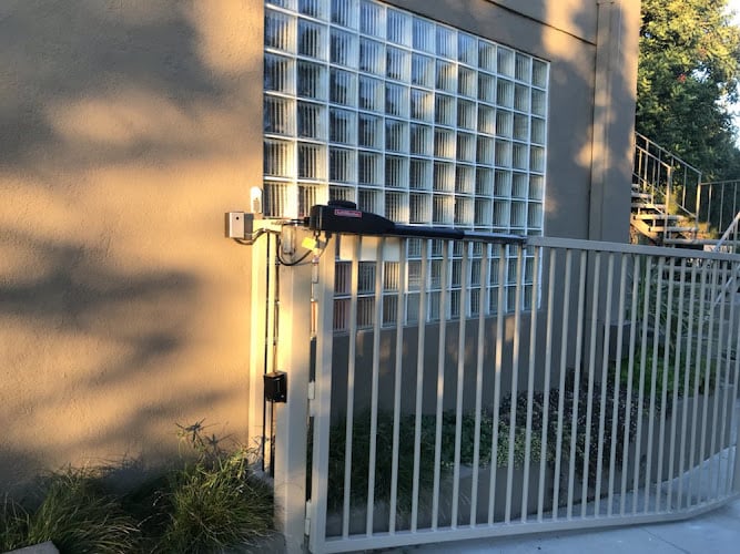 Contractor ATC. Electric Gate Repair in Miami Gardens FL