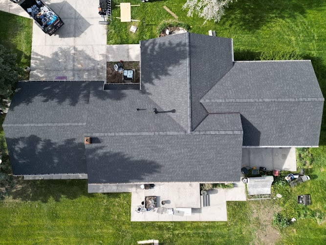 Contractor Top Edge Roofing in Belgrade MT