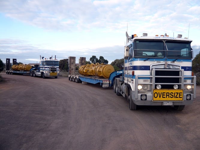 Contractor Hi-Haul Transport in Bayswater North VIC