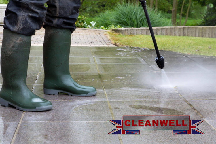 Contractor Cleanwell High Pressure Washers Ltd in Hemel Hempstead England