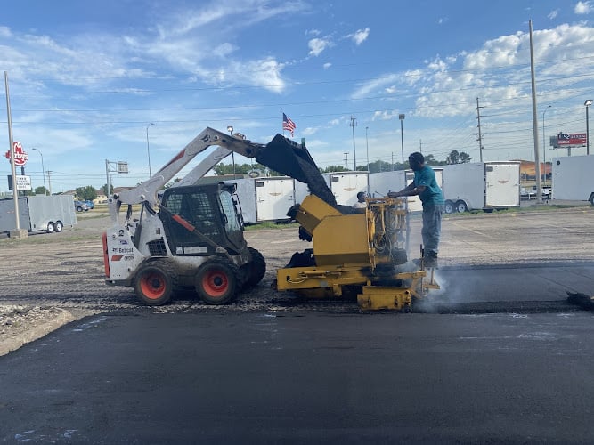 Contractor J & J Asphalt and Construction in Omaha NE