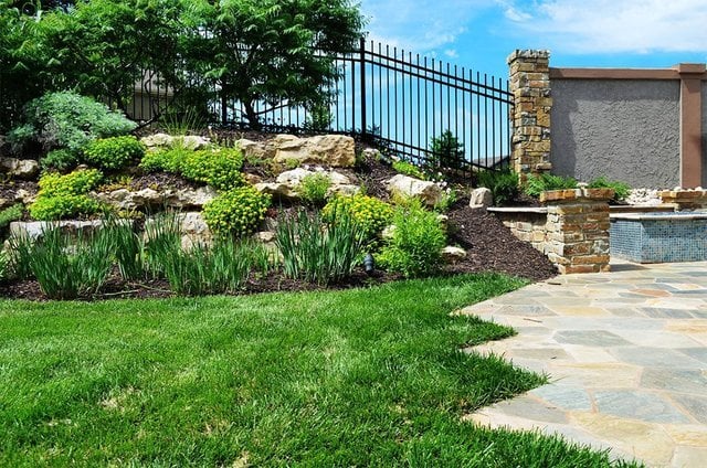 Contractor Lawrence Landscape in Lawrence KS