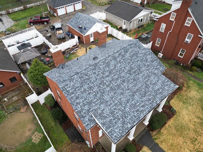 Contractor Gribble Roofing Company in Mineral Wells WV