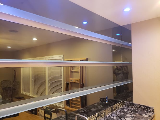 Contractor ELM Glass Designs in Sparks NV