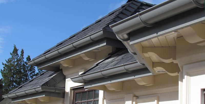 Contractor Vancouver Gutters in Vancouver BC